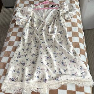 Forever 21 Cream Floral Dress